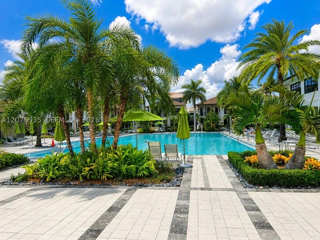 4318 NW 81st Ave, Doral, FL 33166