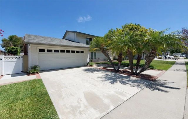 6631 Wrenfield Drive, Huntington Beach, CA 92647