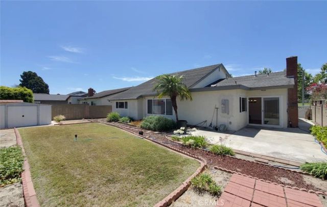 6631 Wrenfield Drive, Huntington Beach, CA 92647