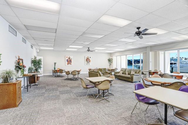 7625 SUN ISLAND DRIVE S 406, South Pasadena, FL 33707