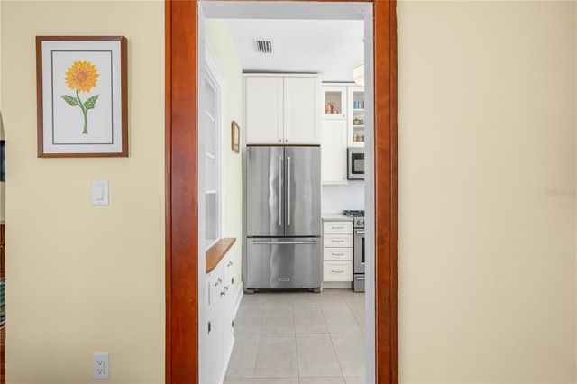 3612 W PLATT STREET, Tampa, FL 33609