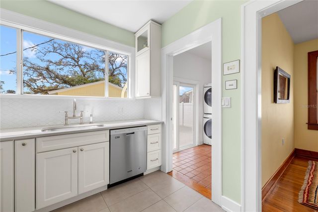 3612 W PLATT STREET, Tampa, FL 33609