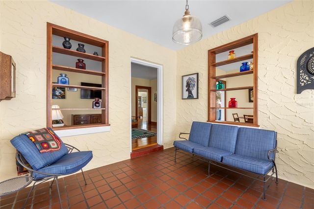 3612 W PLATT STREET, Tampa, FL 33609