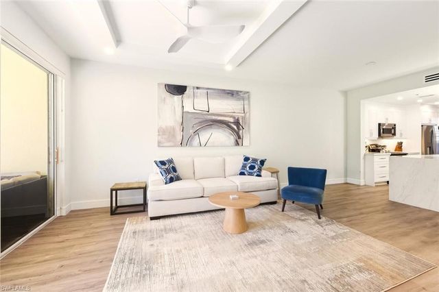 6820 Sterling Greens PL # 2105, Naples, FL 34104