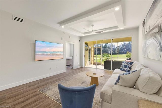 6820 Sterling Greens PL # 2105, Naples, FL 34104