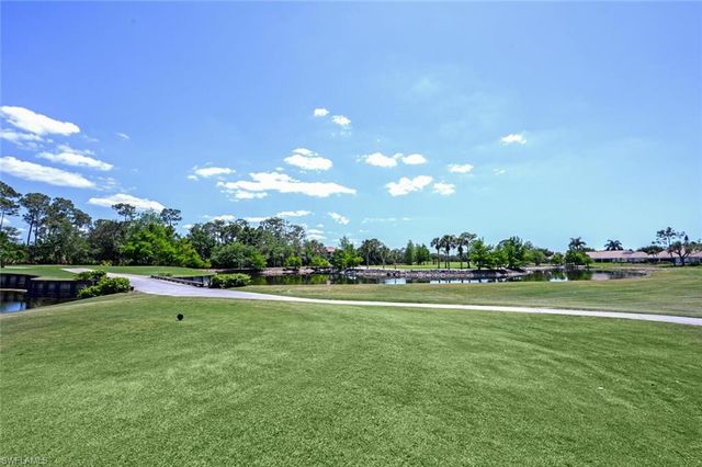 6820 Sterling Greens PL # 2105, Naples, FL 34104