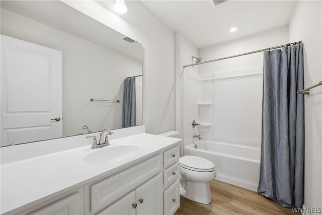 555 Limestone Court, Grand Island, NY 14072