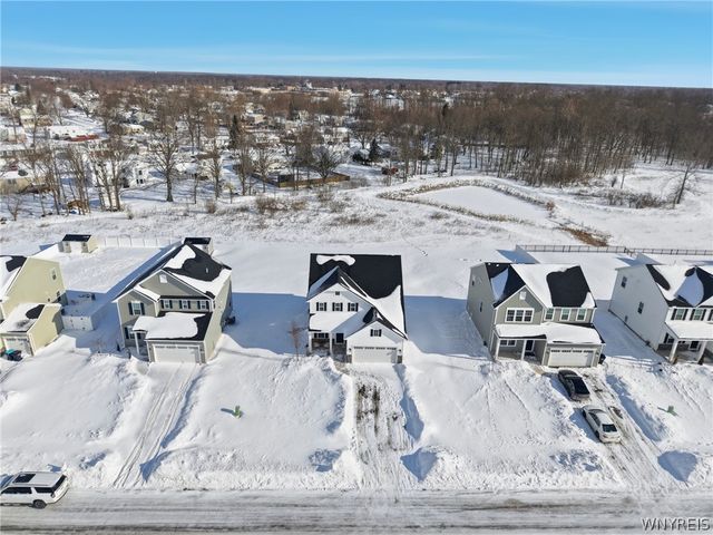 555 Limestone Court, Grand Island, NY 14072