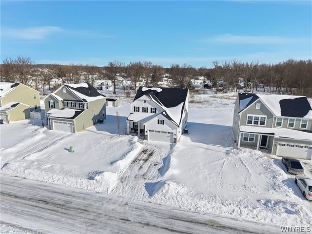 555 Limestone Court, Grand Island, NY 14072