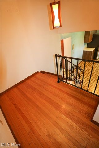 815 W Shore Blvd, Sheffield Lake, OH 44054