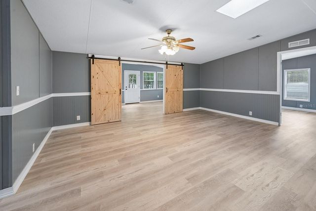 554 S COUNTY ROAD 21, Hawthorne, FL 32640