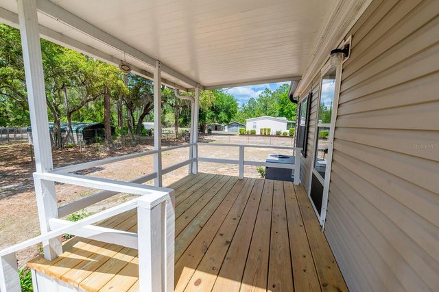 554 S COUNTY ROAD 21, Hawthorne, FL 32640