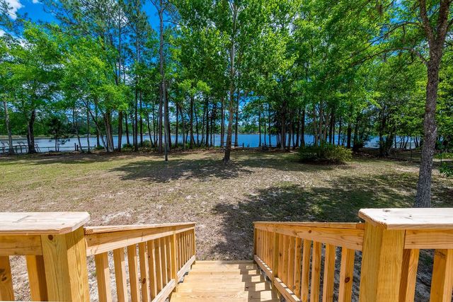 554 S COUNTY ROAD 21, Hawthorne, FL 32640