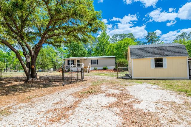 554 S COUNTY ROAD 21, Hawthorne, FL 32640