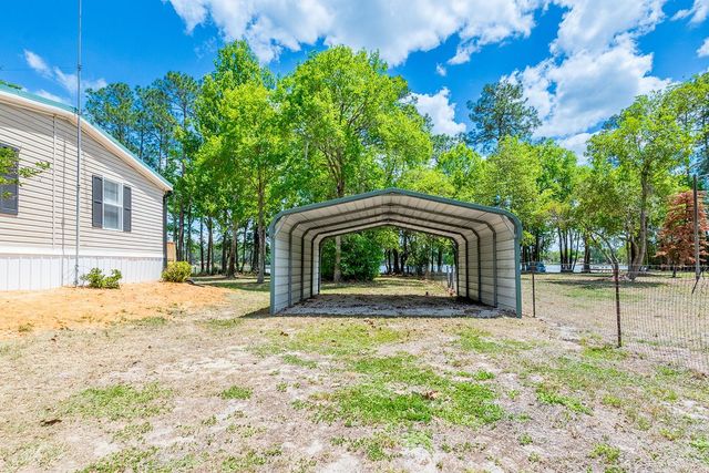 554 S COUNTY ROAD 21, Hawthorne, FL 32640