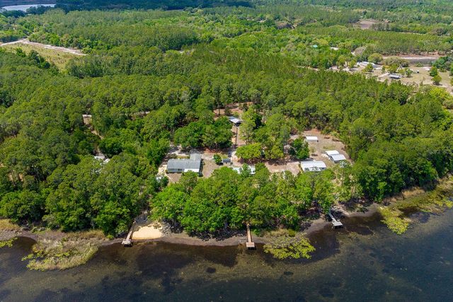 554 S COUNTY ROAD 21, Hawthorne, FL 32640