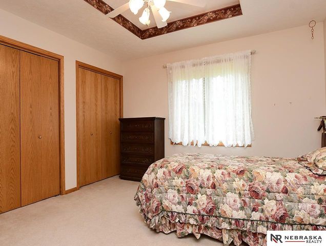 7825 Stonewall Court, Lincoln, NE 68506