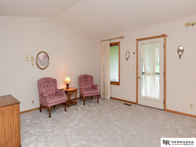 7825 Stonewall Court, Lincoln, NE 68506