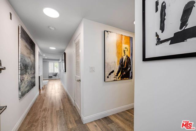 441 N Oakhurst Drive 203, Beverly Hills, CA 90210