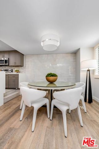 441 N Oakhurst Drive 203, Beverly Hills, CA 90210