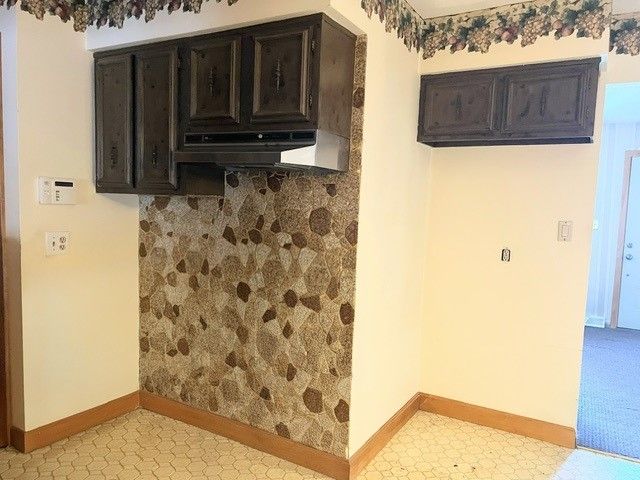 610 Rose Stop Rd, Shenango Twp, PA 16101