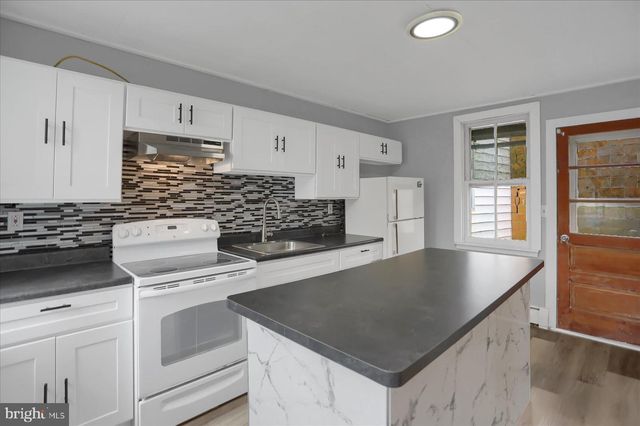 114 S 5TH ST, Shamokin, PA 17872