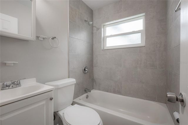 10411 N WOODMERE ROAD, Tampa, FL 33617