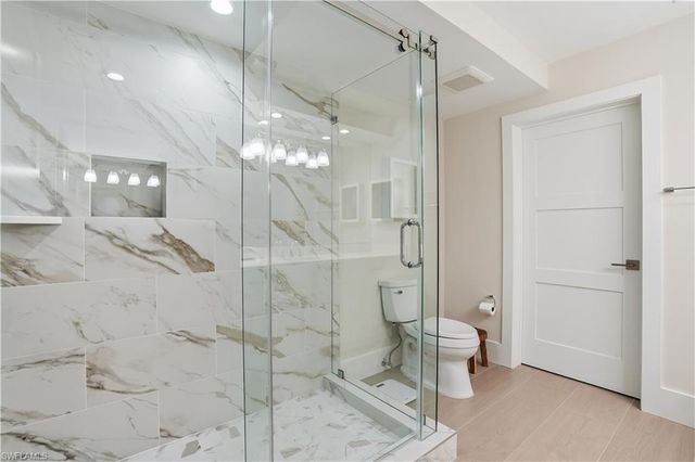 4882 Regal DR, Bonita Springs, FL 34134