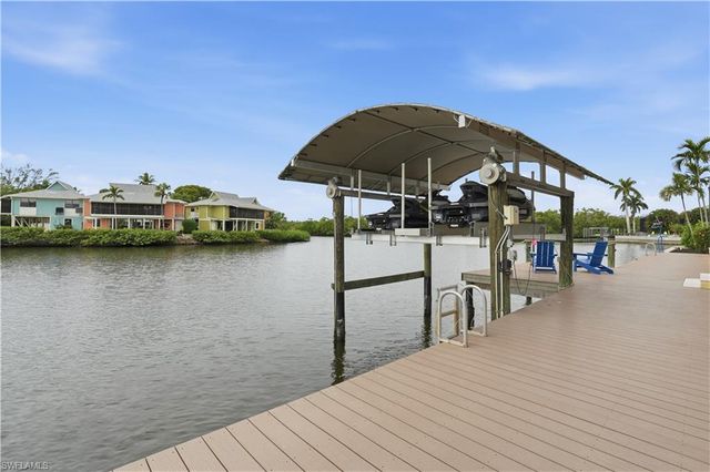 4882 Regal DR, Bonita Springs, FL 34134