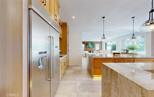 17777 Joshua Cir, Fountain Valley, CA 92708