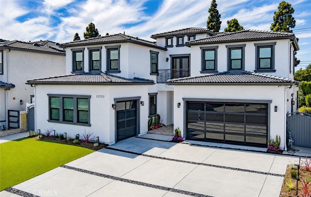17777 Joshua Cir, Fountain Valley, CA 92708