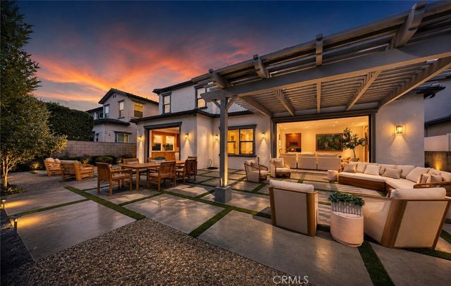 17777 Joshua Cir, Fountain Valley, CA 92708