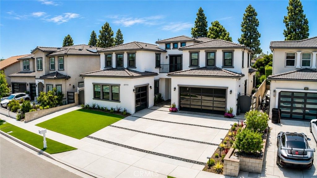 17777 Joshua Cir, Fountain Valley, CA 92708