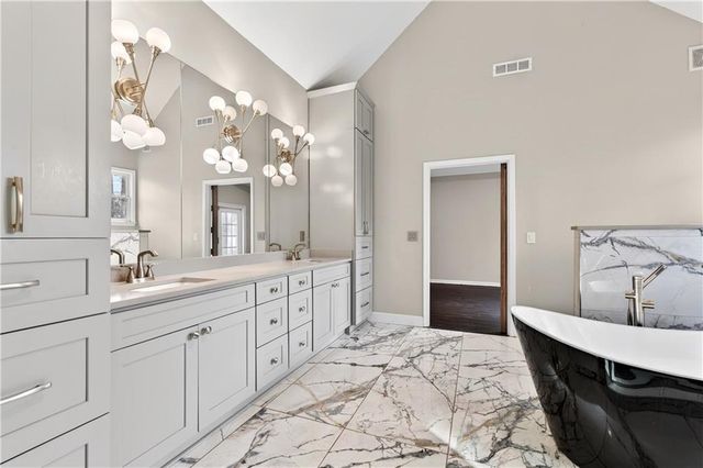 250 Haydens Walk Court, Johns Creek, GA 30022