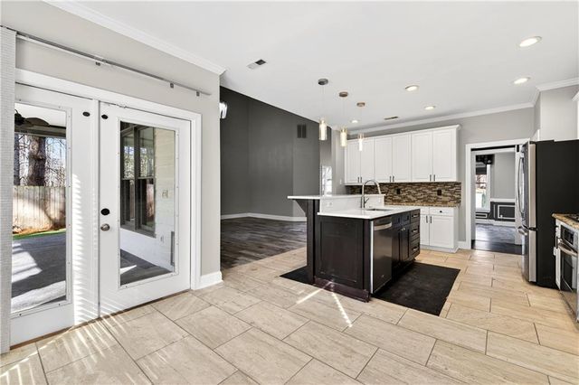 250 Haydens Walk Court, Johns Creek, GA 30022