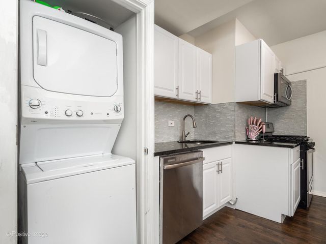 4101 W IOWA Street 6, Chicago, IL 60651