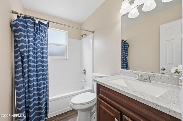 2550 OAKVIEW Drive, Jacksonville, FL 32246