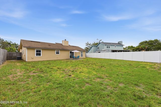 2550 OAKVIEW Drive, Jacksonville, FL 32246