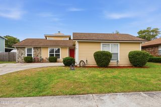 2550 OAKVIEW Drive, Jacksonville, FL 32246
