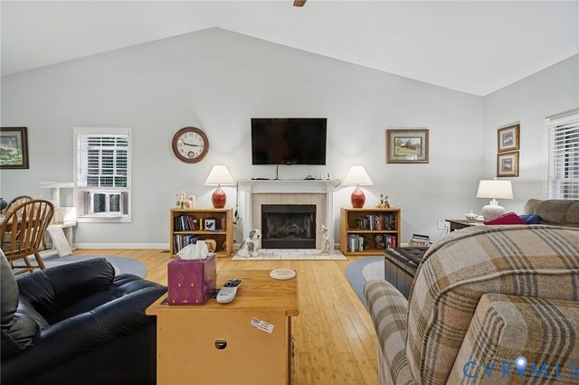 1577 Moody Town Rd, Bumpass, VA 23024