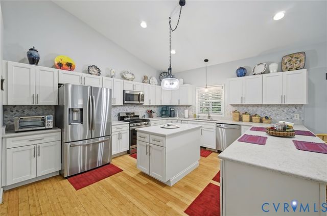 1577 Moody Town Rd, Bumpass, VA 23024