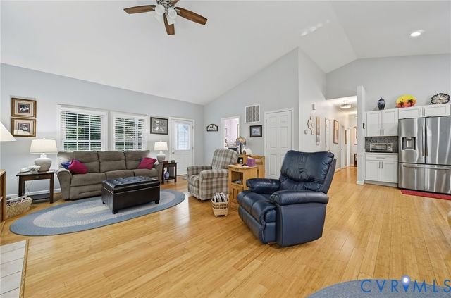 1577 Moody Town Rd, Bumpass, VA 23024