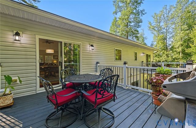 1577 Moody Town Rd, Bumpass, VA 23024
