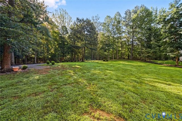 1577 Moody Town Rd, Bumpass, VA 23024
