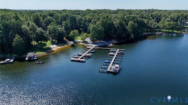 1577 Moody Town Rd, Bumpass, VA 23024