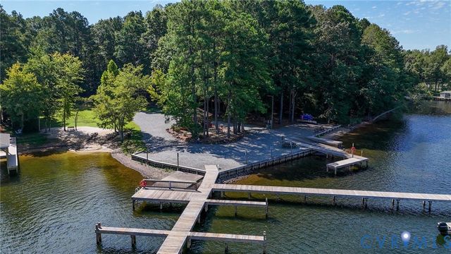 1577 Moody Town Rd, Bumpass, VA 23024