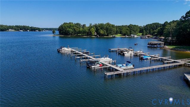 1577 Moody Town Rd, Bumpass, VA 23024