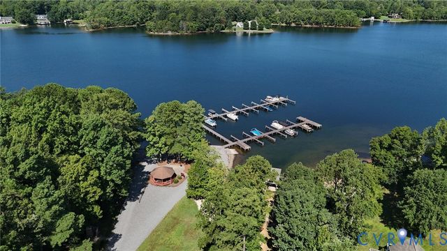 1577 Moody Town Rd, Bumpass, VA 23024