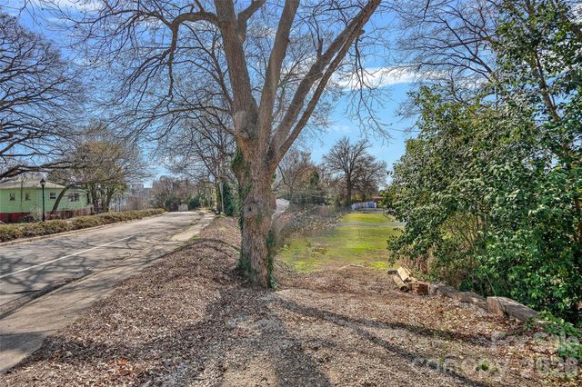 1515 W 5th Street, Charlotte, NC 28216