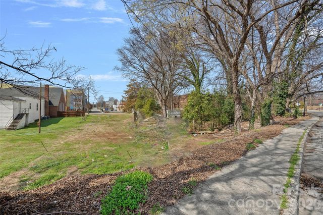 1515 W 5th Street, Charlotte, NC 28216